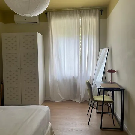 Flowers - Ponte Milvio 4*